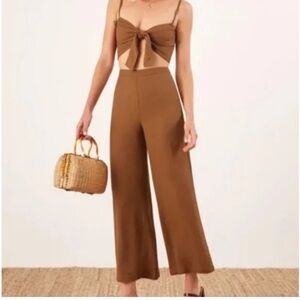Reformation Bahama Two Piece Set (cropped top and zip pants) in size 4